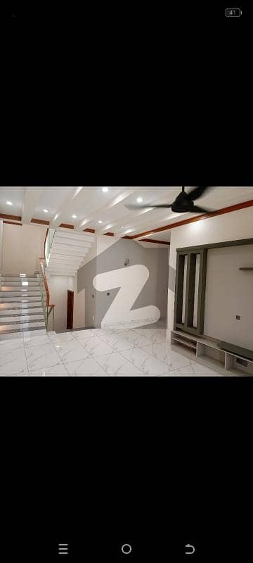 ڈی ایچ اے فیز 8 ڈی ایچ اے ڈیفینس,کراچی میں 5 کمروں کا 1 کنال مکان 14.0 کروڑ میں برائے فروخت۔