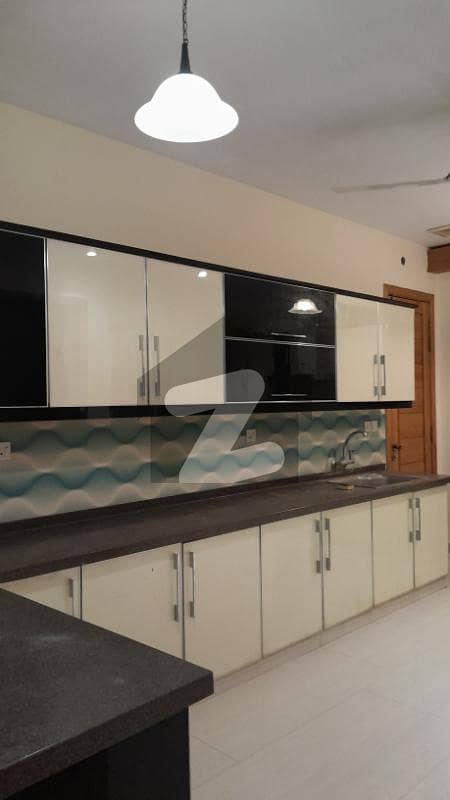 16 Marla Full House For Sale in E-11 16 Marla Full House For Sale in E-11