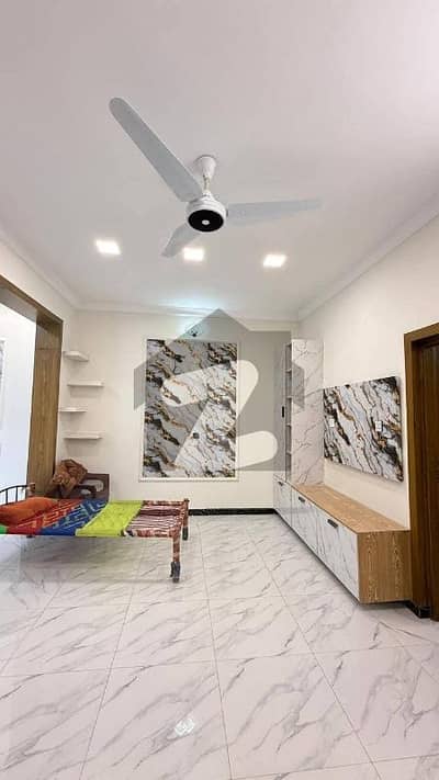 5 Marla Houses For Rent Best Location gas slander. bagly. water tanker