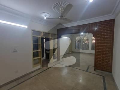 آئی ۔ 10/2 آئی ۔ 10,اسلام آباد میں 3 کمروں کا 6 مرلہ مکان 1.1 لاکھ میں کرایہ پر دستیاب ہے۔