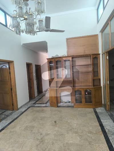 2 bedroom & 2 bathrooms G10/2 executive block 1450 SQ feet Flat available for rent