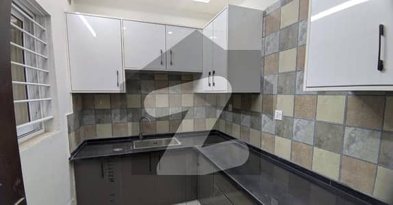 فیصل ٹاؤن - ایف ۔ 18 اسلام آباد میں 1 کمرے کا 2 مرلہ فلیٹ 30.0 ہزار میں کرایہ پر دستیاب ہے۔