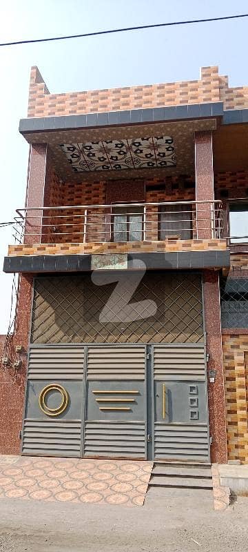 کشمیر روڈ فیصل آباد میں 5 کمروں کا 5 مرلہ مکان 1.8 کروڑ میں برائے فروخت۔