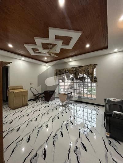 نیسپاک سکیم فیز 3 ڈیفینس روڈ,لاہور میں 2 کمروں کا 1 کنال بالائی پورشن 90.0 ہزار میں کرایہ پر دستیاب ہے۔