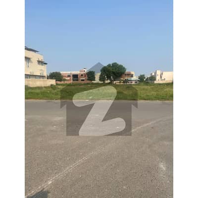 ڈی ایچ اے فیز 5 - بلاک بی فیز 5,ڈیفنس (ڈی ایچ اے),لاہور میں 10 مرلہ رہائشی پلاٹ 2.05 کروڑ میں برائے فروخت۔