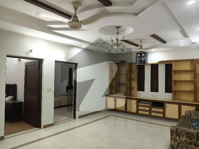 Faisla Town Prime Location 10 Marla House Like New