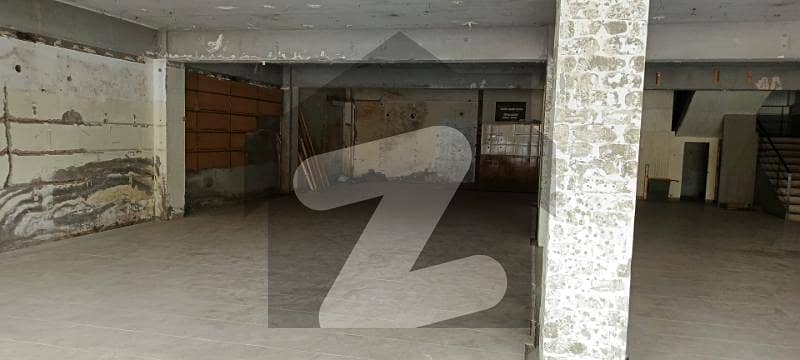 MAIN BOULEVARD COMMERCIAL PLAZA FOR RENT