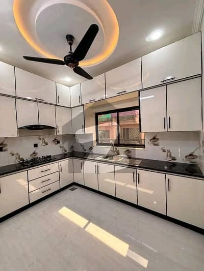 آئی ۔ 10 اسلام آباد میں 3 کمروں کا 7 مرلہ فلیٹ 1.1 لاکھ میں کرایہ پر دستیاب ہے۔