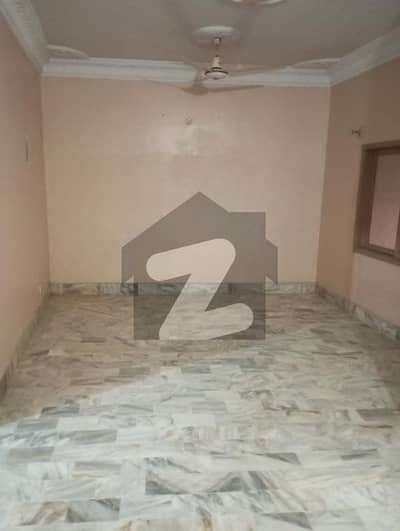 گلشنِ جمال گلشنِ اقبال ٹاؤن,کراچی میں 2 کمروں کا 5 مرلہ بالائی پورشن 55.0 ہزار میں کرایہ پر دستیاب ہے۔