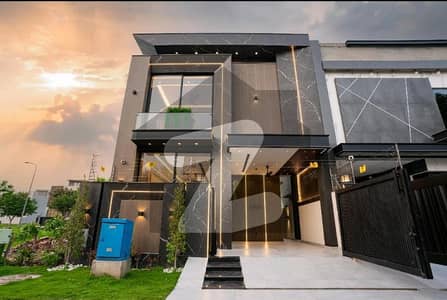 Prime 5 Marla Property in DHA Phase 9 Town Ideal for Modern Living & Investment
                                title=