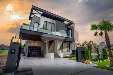 ڈی ایچ اے فیز 7 ڈیفنس (ڈی ایچ اے),لاہور میں 5 کمروں کا 1 کنال مکان 6.75 کروڑ میں برائے فروخت۔