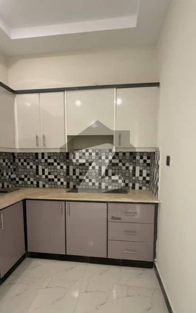 Leased 2 Bed D/D 1st Floor Flat For Sale At Pilibhit Society Town Sector 18A Scheme 33 Khi. Leased 2 Bed D/D 1st Floor Flat For Sale At Pilibhit Society Town Sector 18A Scheme 33 Khi.