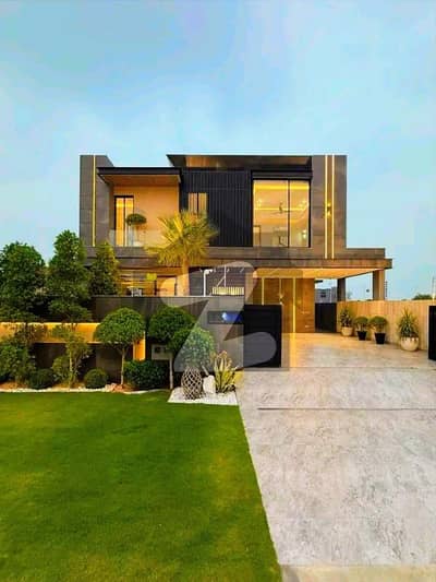 ڈی ایچ اے فیز 6 - بلاک سی فیز 6,ڈیفنس (ڈی ایچ اے),لاہور میں 6 کمروں کا 1 کنال مکان 9.15 کروڑ میں برائے فروخت۔