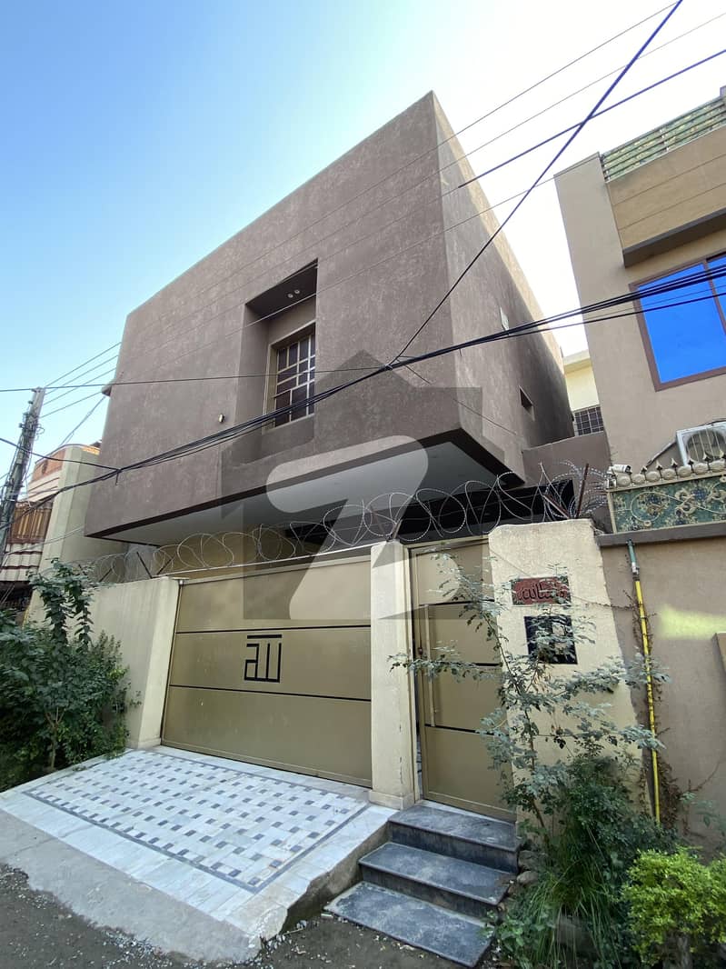 House For Sale Beautifully Designed & Ideal Location