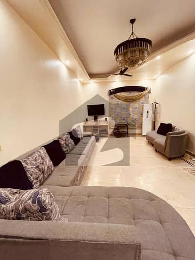 300YARD DUPLEX BUNGALOW FOR SELL IN DHA PHASE 6,BADAR HILAL LANE.