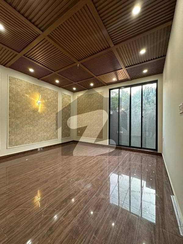 کینال روڈ فیصل آباد میں 4 کمروں کا 6 مرلہ مکان 2.95 کروڑ میں برائے فروخت۔ کینال روڈ فیصل آباد میں 4 کمروں کا 6 مرلہ مکان 2.95 کروڑ میں برائے فروخت۔