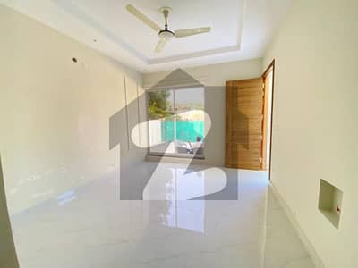 ایف ۔ 10/2 ایف ۔ 10,اسلام آباد میں 6 کمروں کا 1 کنال مکان 5.0 لاکھ میں کرایہ پر دستیاب ہے۔