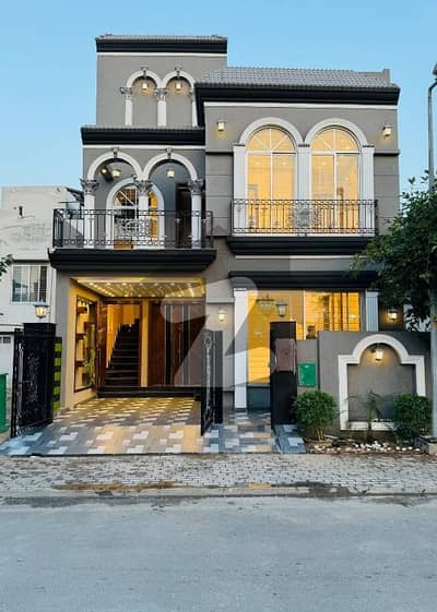 بحریہ ٹاؤن سیکٹرڈی بحریہ ٹاؤن,لاہور میں 3 کمروں کا 5 مرلہ مکان 70.0 ہزار میں کرایہ پر دستیاب ہے۔ بحریہ ٹاؤن سیکٹرڈی بحریہ ٹاؤن,لاہور میں 3 کمروں کا 5 مرلہ مکان 70.0 ہزار میں کرایہ پر دستیاب ہے۔