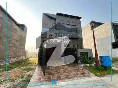 لیک سٹی رائیونڈ روڈ,لاہور میں 4 کمروں کا 5 مرلہ مکان 2.6 کروڑ میں برائے فروخت۔ لیک سٹی رائیونڈ روڈ,لاہور میں 4 کمروں کا 5 مرلہ مکان 2.6 کروڑ میں برائے فروخت۔