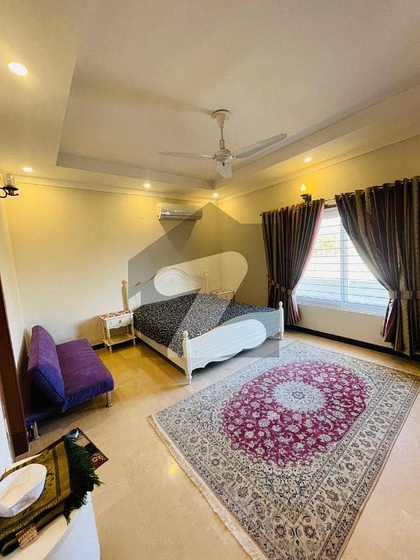 ای ۔ 11 اسلام آباد میں 5 کمروں کا 6 مرلہ مکان 5.5 کروڑ میں برائے فروخت۔