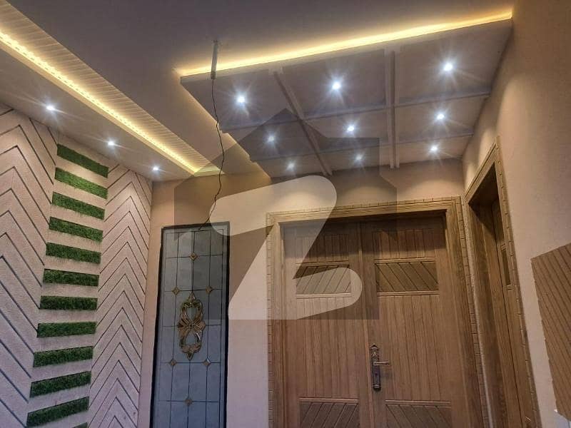 سمندری روڈ فیصل آباد میں 5 مرلہ مکان 2.6 کروڑ میں برائے فروخت۔ سمندری روڈ فیصل آباد میں 5 مرلہ مکان 2.6 کروڑ میں برائے فروخت۔