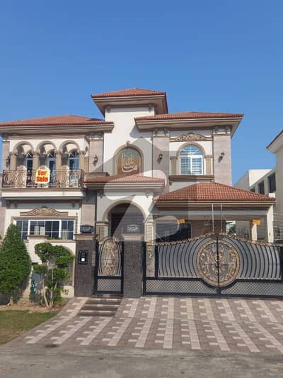 ڈی ایچ اے فیز 6 - بلاک کے فیز 6,ڈیفنس (ڈی ایچ اے),لاہور میں 5 کمروں کا 1 کنال مکان 11.0 کروڑ میں برائے فروخت۔ ڈی ایچ اے فیز 6 - بلاک کے فیز 6,ڈیفنس (ڈی ایچ اے),لاہور میں 5 کمروں کا 1 کنال مکان 11.0 کروڑ میں برائے فروخت۔