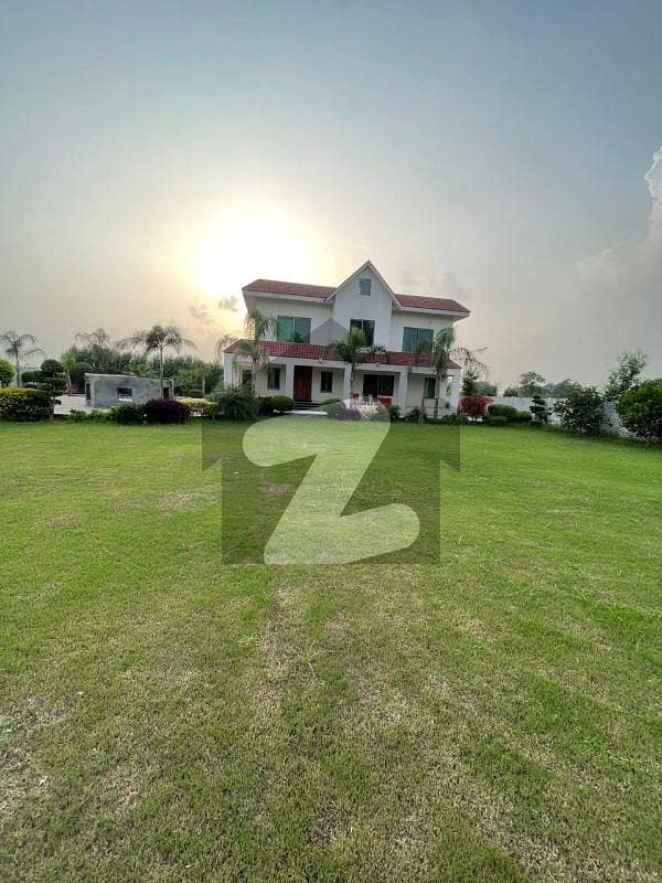 Elegant farmhouse for Sale