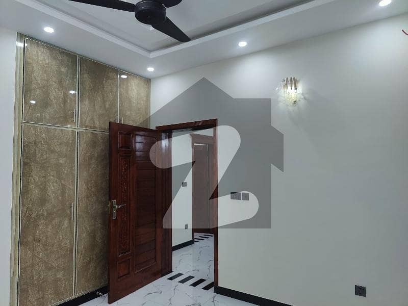 1800 Square Feet House In G-15/4 1800 Square Feet House In G-15/4