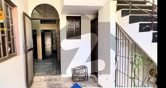 غازی ٹاؤن - بلاک 2 غازی ٹاؤن,ملیر,کراچی میں 6 کمروں کا 5 مرلہ مکان 1.2 کروڑ میں برائے فروخت۔