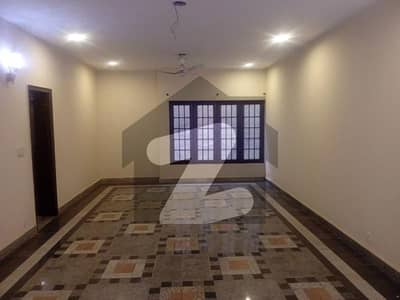 ڈی ایچ اے فیز 1 ڈیفنس (ڈی ایچ اے),لاہور میں 9 کمروں کا 2 کنال مکان 4.0 لاکھ میں کرایہ پر دستیاب ہے۔