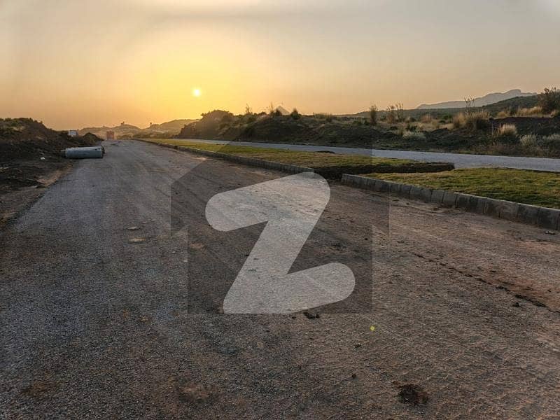 جی ۔ 14 اسلام آباد میں 1 کنال رہائشی پلاٹ 4.5 کروڑ میں برائے فروخت۔