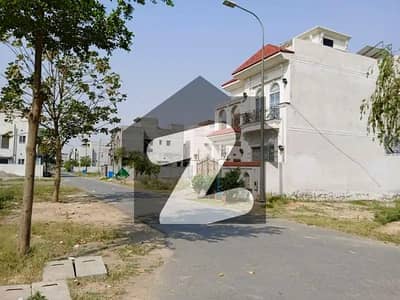 8 Marla Top Location Plot No- 1015/5 Block D Phase 9 Town DHA Lahore For Urgent Sale