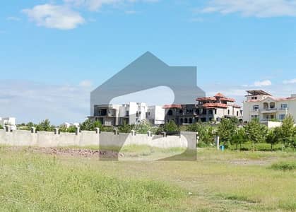 Residential Plot Spread Over 5 Kanal In Gulberg Greens - Block B Available Residential Plot Spread Over 5 Kanal In Gulberg Greens - Block B Available