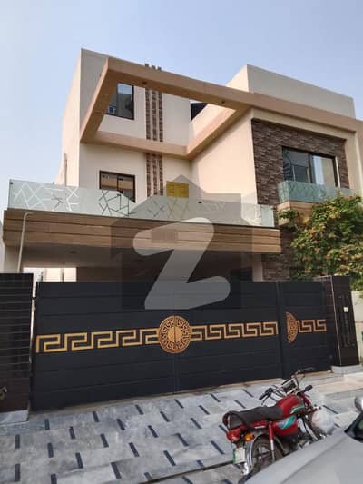 I RENTOUT 8 MARLA HOUSE IN C BLOCK BAHRIA ORCHARD LAHORE