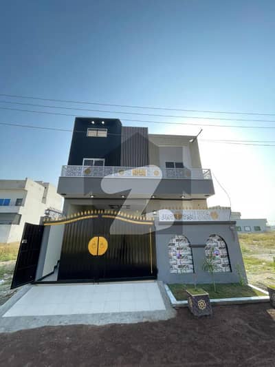 نیو سٹی واہ میں 3 کمروں کا 5 مرلہ مکان 1.25 کروڑ میں برائے فروخت۔