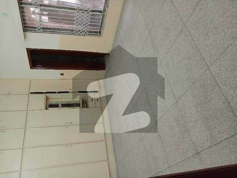 5 Beds Attached Baths