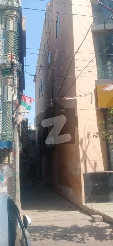 300 Yards Architect-Designed Commercial Building For Rent Prime Location, Gizri