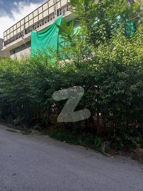 جی ۔ 8 اسلام آباد میں 5 کمروں کا 5 مرلہ مکان 5.75 کروڑ میں برائے فروخت۔