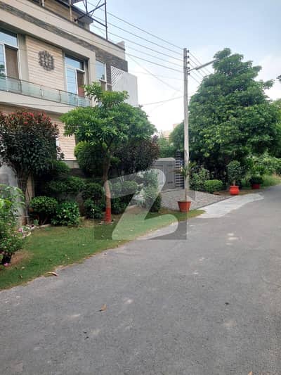 10 Marla Used House For Sale In K Block Wapda City