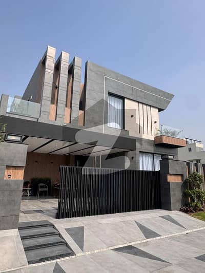 بینکرس ایوینیو کوآپریٹو ہاؤسنگ سوسائٹی لاہور میں 6 کمروں کا 1 کنال مکان 6.0 کروڑ میں برائے فروخت۔