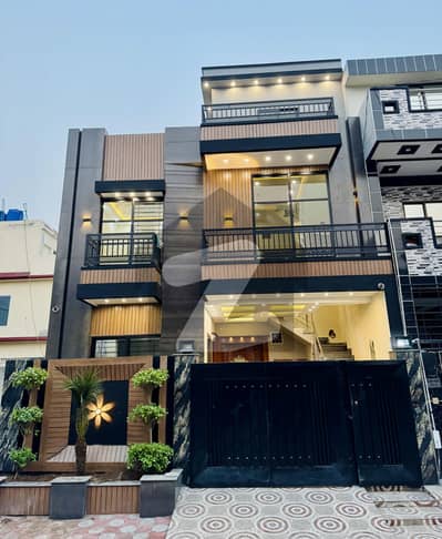 الرحمان گارڈن فیز 2 الرحمان گارڈن,لاہور میں 5 کمروں کا 5 مرلہ مکان 2.45 کروڑ میں برائے فروخت۔ الرحمان گارڈن فیز 2 الرحمان گارڈن,لاہور میں 5 کمروں کا 5 مرلہ مکان 2.45 کروڑ میں برائے فروخت۔