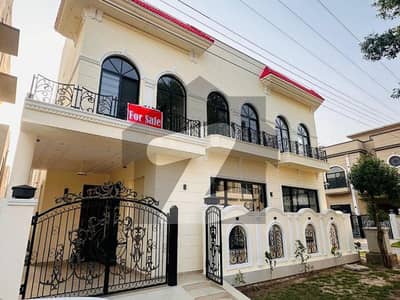 ڈی ایچ اے 11 رہبر فیز 2 - بلاک ایل ڈی ایچ اے 11 رہبر فیز 2,ڈی ایچ اے 11 رہبر,لاہور میں 3 کمروں کا 5 مرلہ مکان 2.4 کروڑ میں برائے فروخت۔ ڈی ایچ اے 11 رہبر فیز 2 - بلاک ایل ڈی ایچ اے 11 رہبر فیز 2,ڈی ایچ اے 11 رہبر,لاہور میں 3 کمروں کا 5 مرلہ مکان 2.4 کروڑ میں برائے فروخت۔