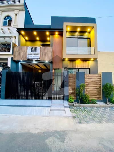 الرحمان گارڈن فیز 2 الرحمان گارڈن,لاہور میں 6 کمروں کا 6 مرلہ مکان 2.5 کروڑ میں برائے فروخت۔