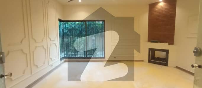 FOUR BEDROOMS SPACIOUS HOME FOUR BEDROOMS SPACIOUS HOME