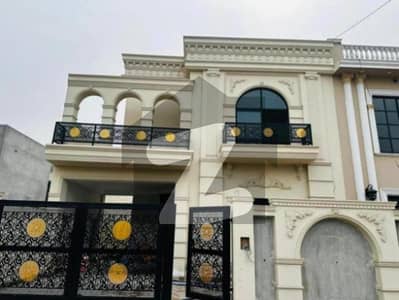 پیراگون سٹی - امپیریل1 بلاک پیراگون سٹی,لاہور میں 4 کمروں کا 10 مرلہ مکان 4.5 کروڑ میں برائے فروخت۔ پیراگون سٹی - امپیریل1 بلاک پیراگون سٹی,لاہور میں 4 کمروں کا 10 مرلہ مکان 4.5 کروڑ میں برائے فروخت۔