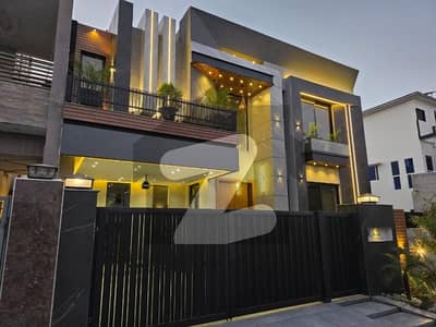 10 Marla double story beautiful luxury hose for sale in Royle orchard Multan