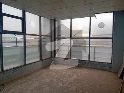 front 40 feet 56 lanth 3 floor, Lift install, Life time Commercial, Galls 5 office,