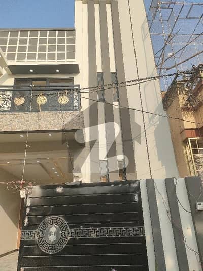 ڈیفنس روڈ راولپنڈی میں 4 کمروں کا 5 مرلہ مکان 1.87 کروڑ میں برائے فروخت۔