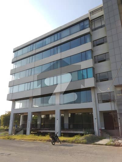 گلبرگ گرینز گلبرگ,اسلام آباد میں 16 مرلہ دفتر 12.53 کروڑ میں برائے فروخت۔