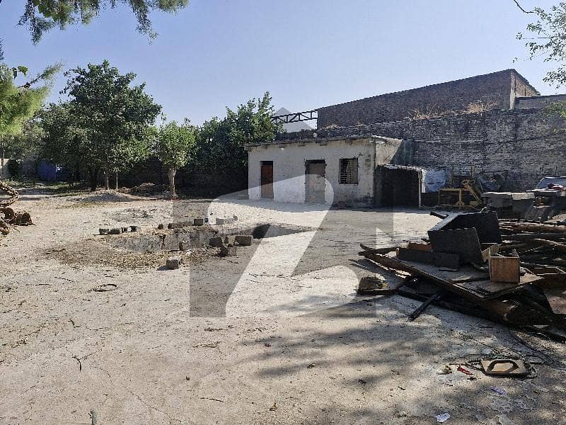 3 Kanal Warehouse/Yard Available For Rent 3 Kanal Warehouse/Yard Available For Rent
